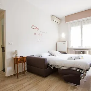 Lorenteggio , Milano Italia